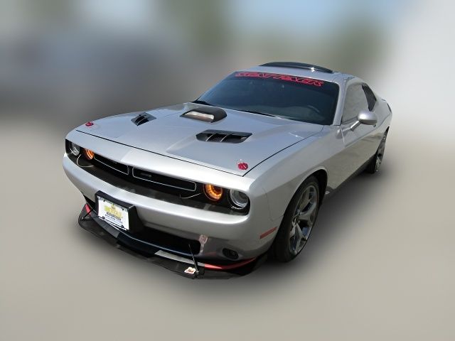 2016 Dodge Challenger SXT Plus