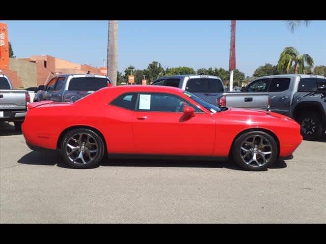 2016 Dodge Challenger SXT Plus