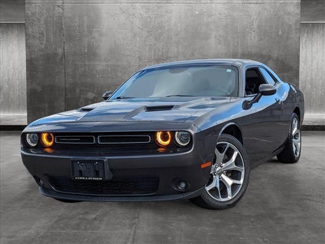 2016 Dodge Challenger SXT Plus