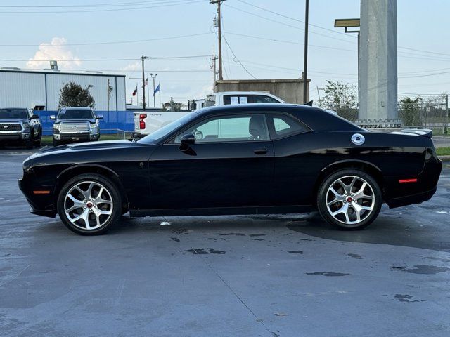 2016 Dodge Challenger SXT Plus