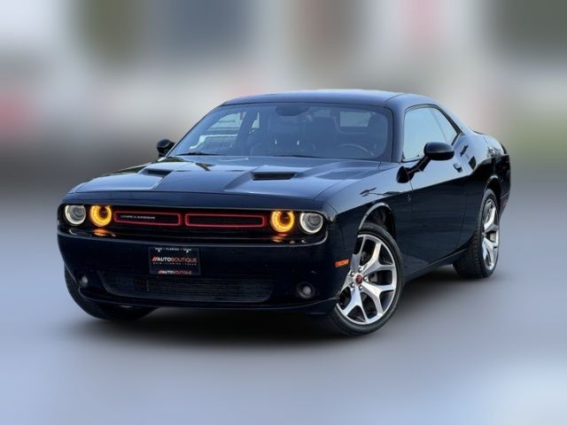 2016 Dodge Challenger SXT Plus