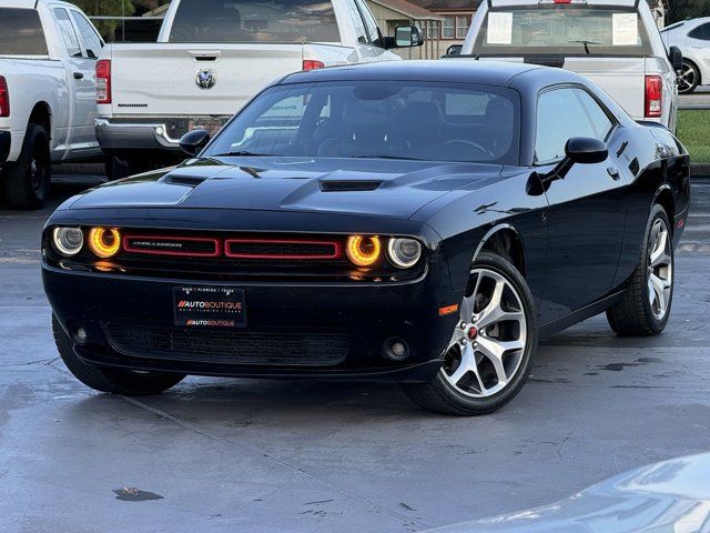 2016 Dodge Challenger SXT Plus