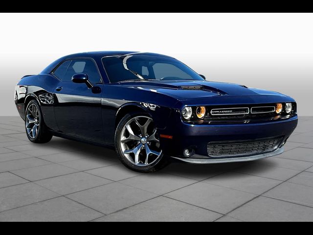 2016 Dodge Challenger SXT Plus