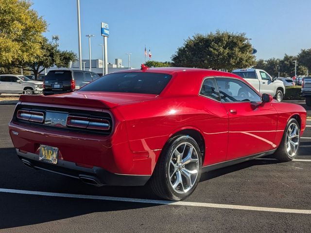 2016 Dodge Challenger SXT Plus