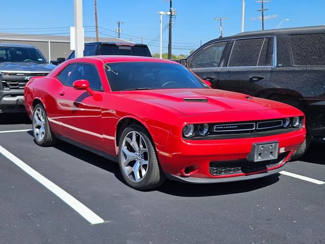 2016 Dodge Challenger SXT Plus