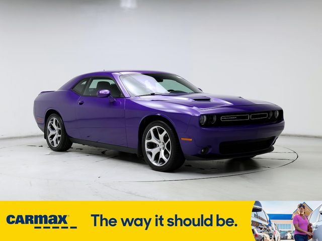 2016 Dodge Challenger SXT Plus