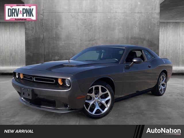 2016 Dodge Challenger SXT Plus