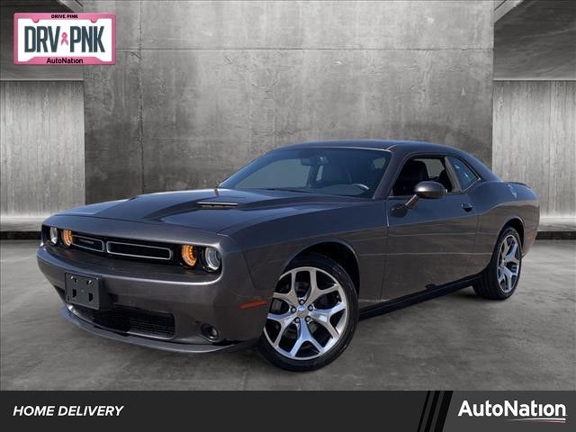 2016 Dodge Challenger SXT Plus