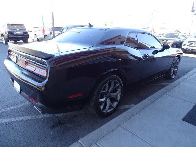 2016 Dodge Challenger SXT Plus