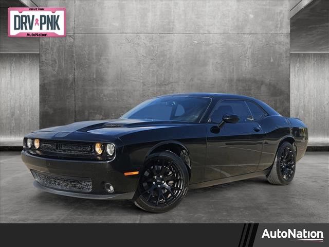 2016 Dodge Challenger SXT Plus