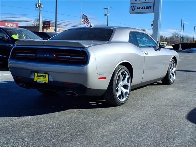 2016 Dodge Challenger SXT Plus