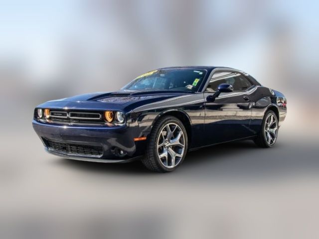 2016 Dodge Challenger SXT Plus