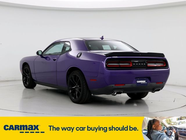 2016 Dodge Challenger SXT Plus