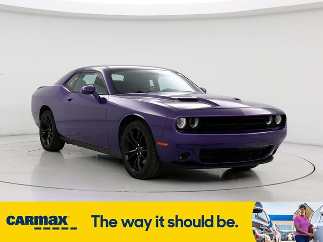 2016 Dodge Challenger SXT Plus