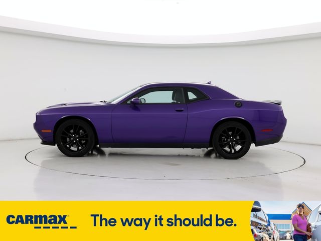 2016 Dodge Challenger SXT Plus