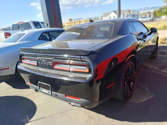 2016 Dodge Challenger SXT Plus