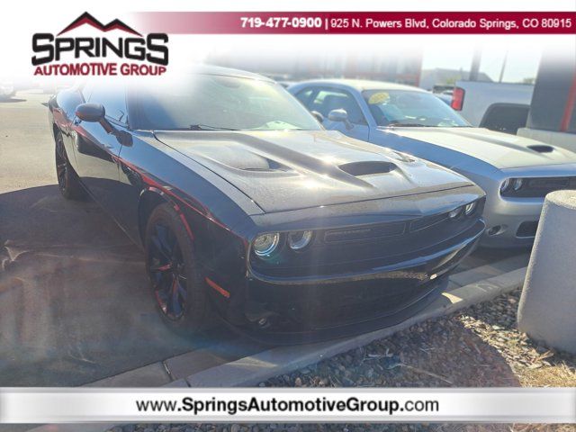 2016 Dodge Challenger SXT Plus