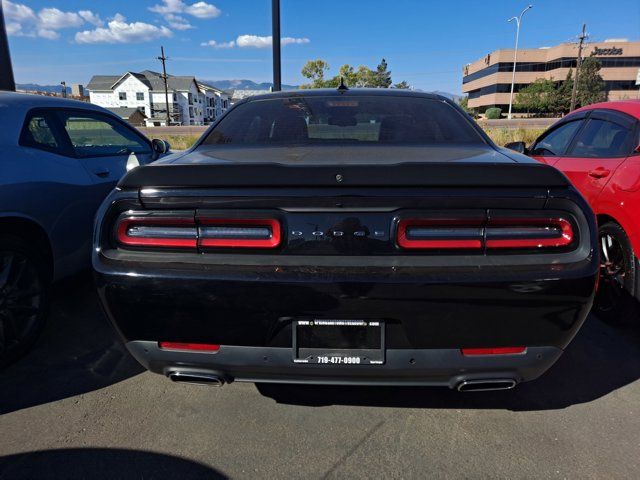 2016 Dodge Challenger SXT Plus