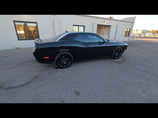 2016 Dodge Challenger SXT Plus