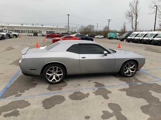 2016 Dodge Challenger SXT Plus