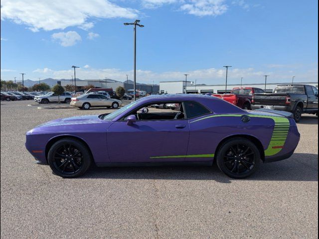 2016 Dodge Challenger SXT Plus