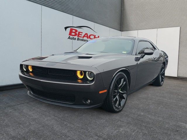 2016 Dodge Challenger SXT Plus