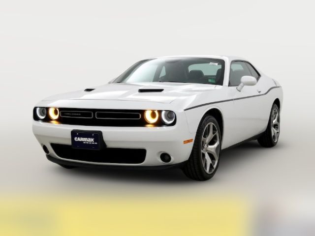 2016 Dodge Challenger SXT Plus