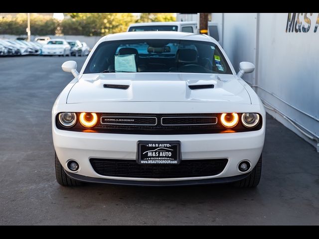 2016 Dodge Challenger SXT Plus