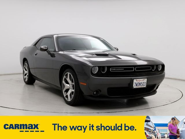 2016 Dodge Challenger SXT Plus