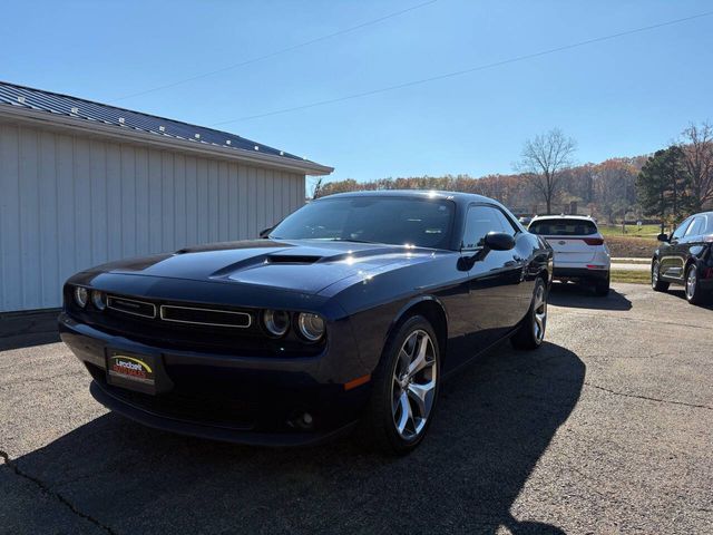 2016 Dodge Challenger SXT Plus