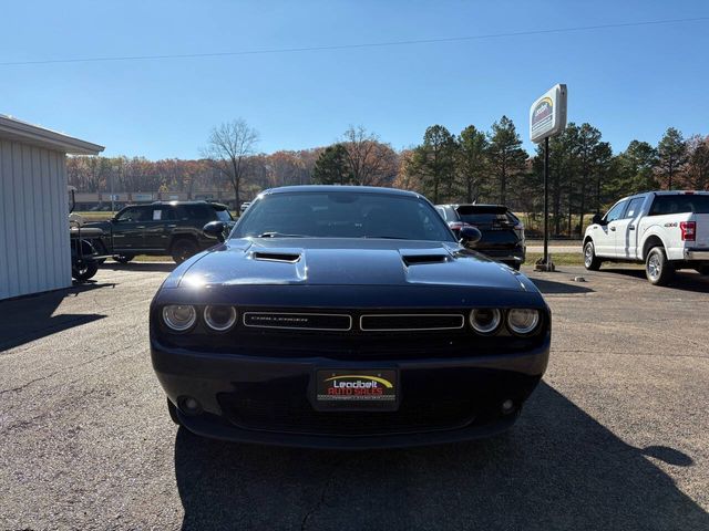 2016 Dodge Challenger SXT Plus