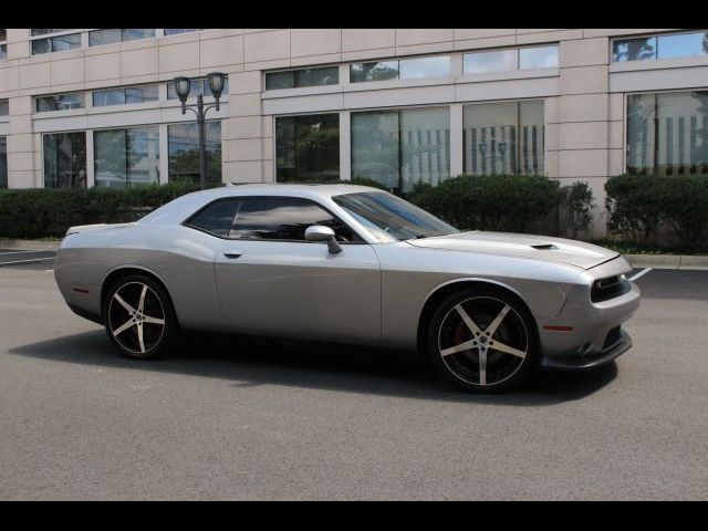 2016 Dodge Challenger SXT Plus