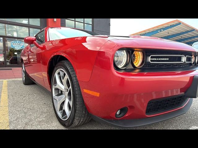 2016 Dodge Challenger SXT Plus