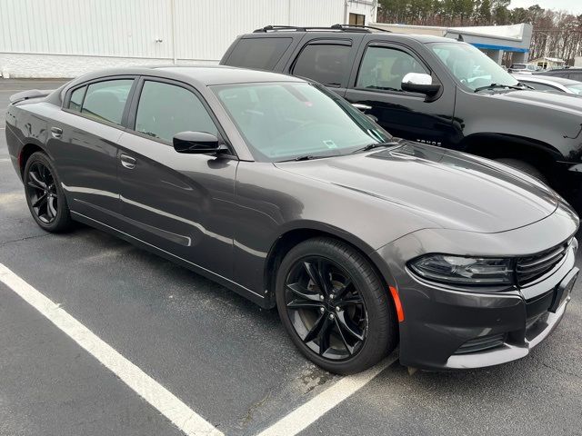 2016 Dodge Charger SE