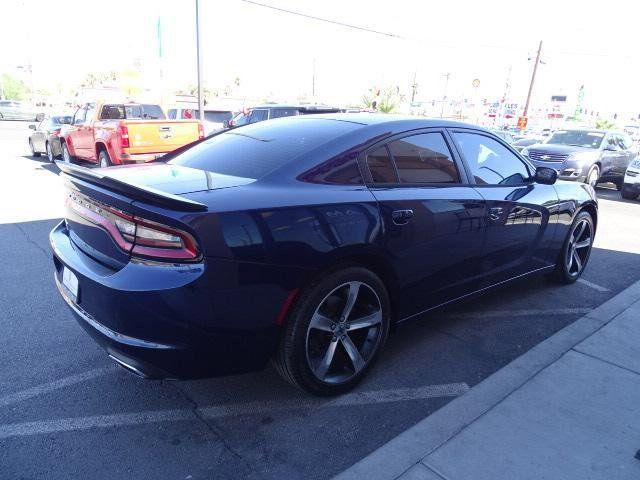 2016 Dodge Charger SE