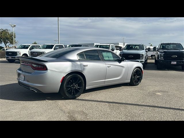 2016 Dodge Charger SE