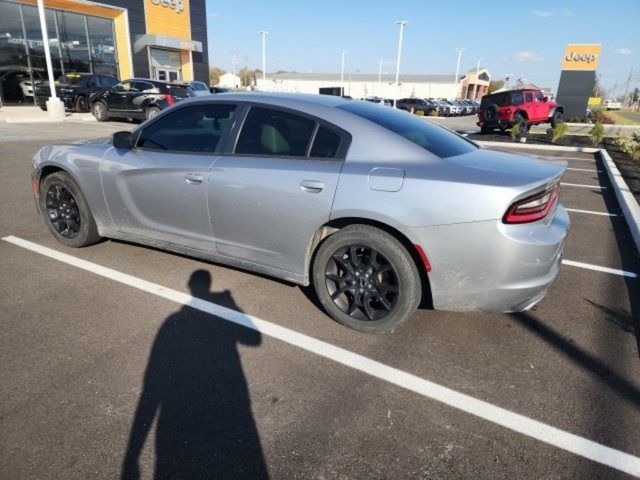 2016 Dodge Charger SE