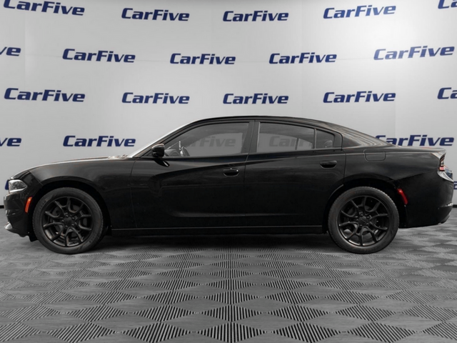 2016 Dodge Charger SE