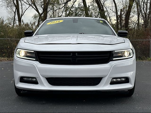 2016 Dodge Charger SXT