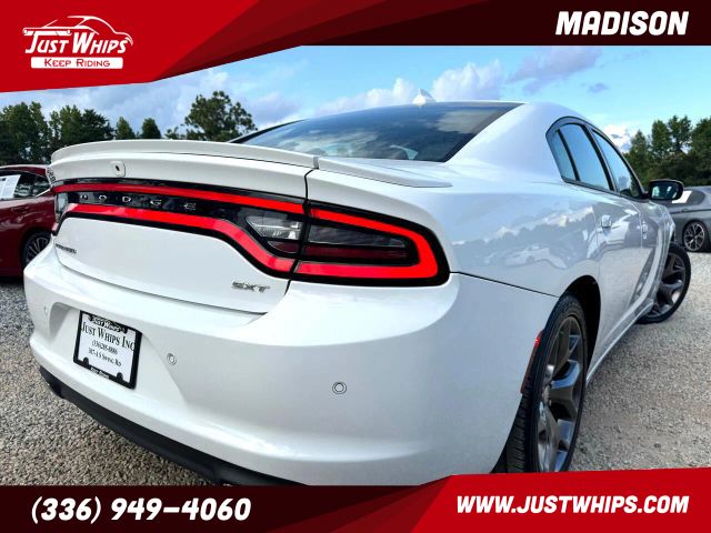 2016 Dodge Charger SXT
