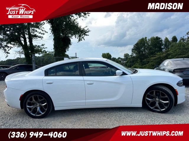 2016 Dodge Charger SXT