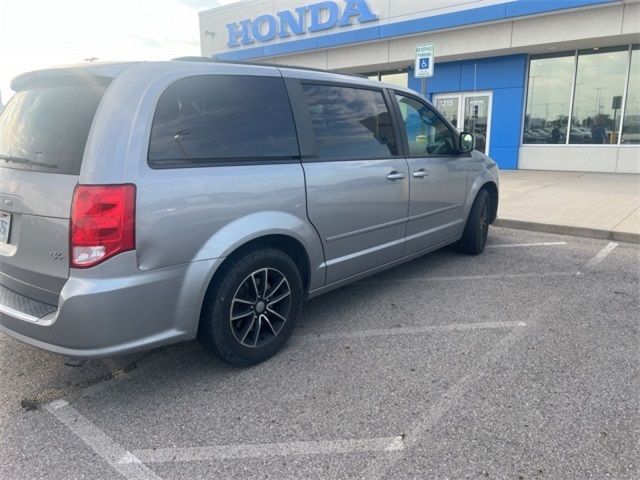 2016 Dodge Grand Caravan R/T