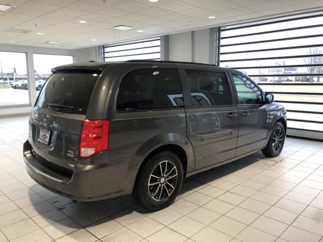 2016 Dodge Grand Caravan R/T