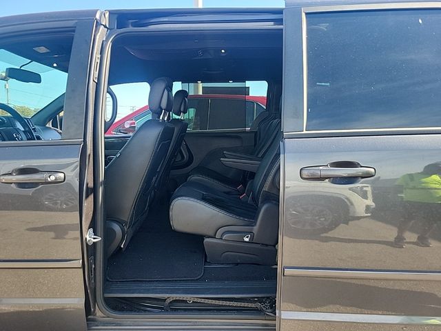 2016 Dodge Grand Caravan SXT Plus