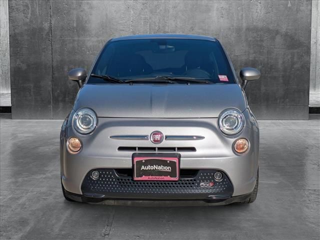 2016 FIAT 500e Base