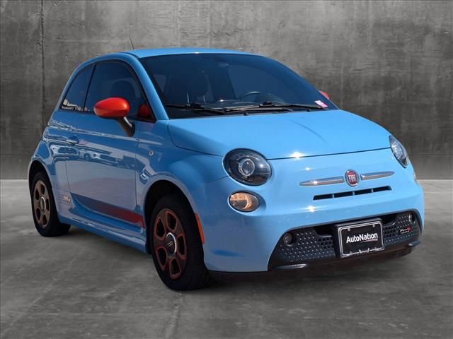 2016 FIAT 500e Base