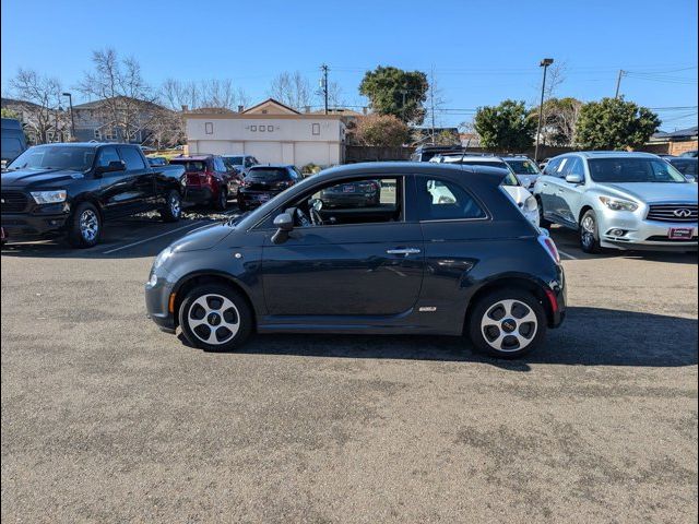 2016 FIAT 500e Base