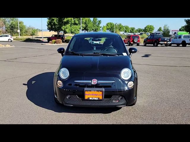 2016 FIAT 500e Base