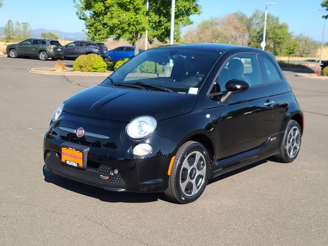 2016 FIAT 500e Base