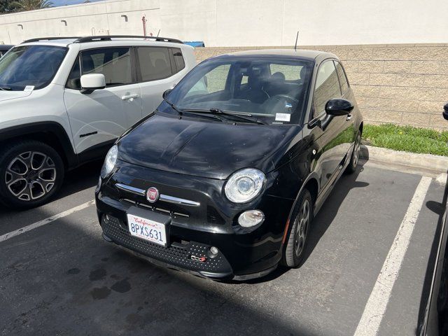 2016 FIAT 500e Base